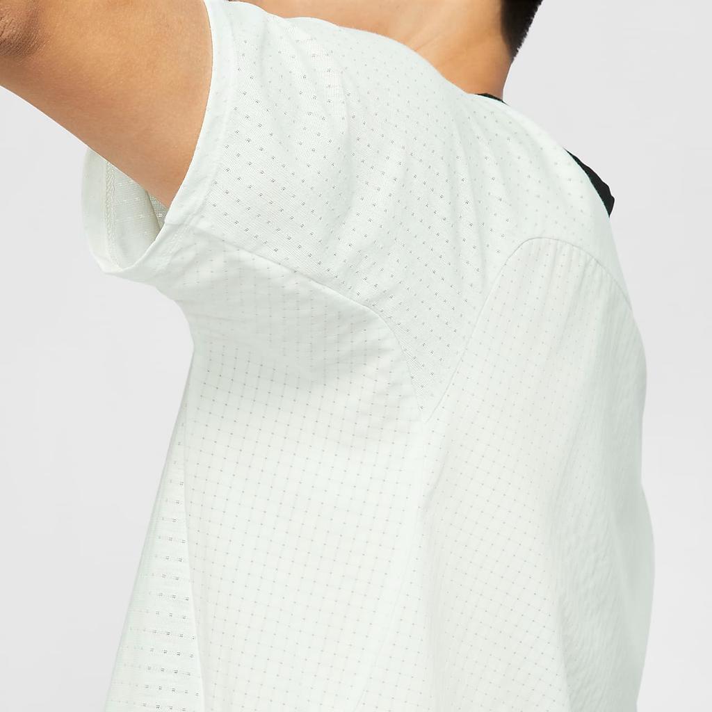 Nike Dri-FIT Trail Solar Chase Prodyšné, Odvádějící pot Rychleschnoucí Běžecké Tričko s Raglánovými Rukávy Pánské Topy Summit-White DV9306-121