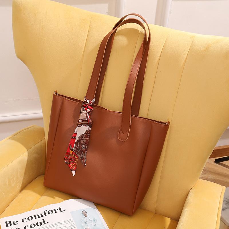 Simple shoulder women's bag, new spring and summer fashion casual shoulder bag, simple underarm tote bag, one generation
