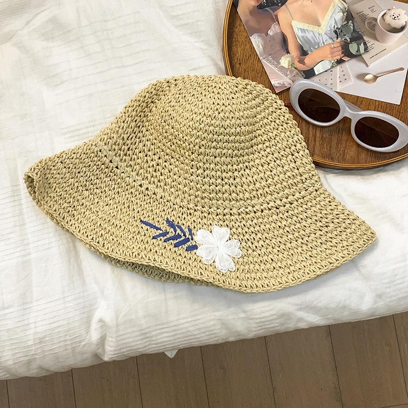 

Versatile Hat Style Straw Woven Sweet Embroidered Flower Foldable Fisherman Hats бежевий