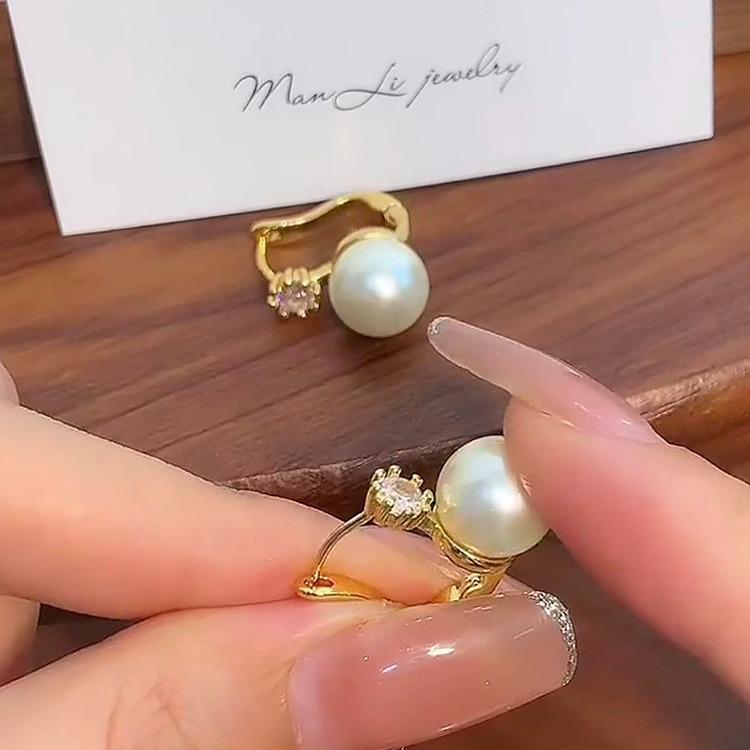 French Elegant Zircon Pearl Ear Cuffs: Women s Luxury Niche Design Jewelry