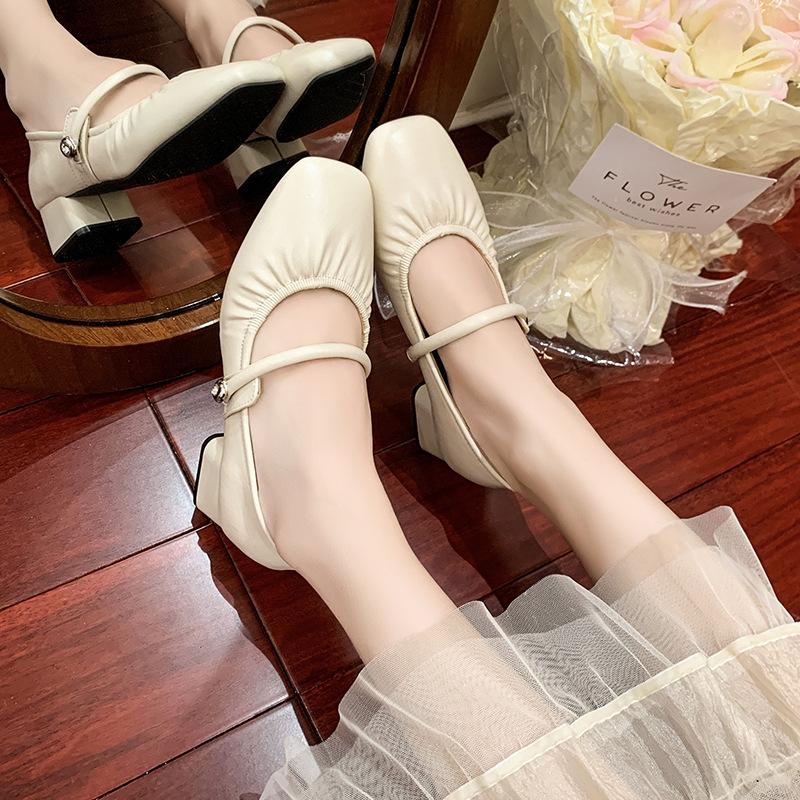 2025 neue Frühling- und Sommer-Dameneinzelchuhe mit quadratischer Spitze aus weichem Leder, dicker Absatz, mittlerer Absatz, Arbeitslederschuhe, Kunstleder-Damenschuh