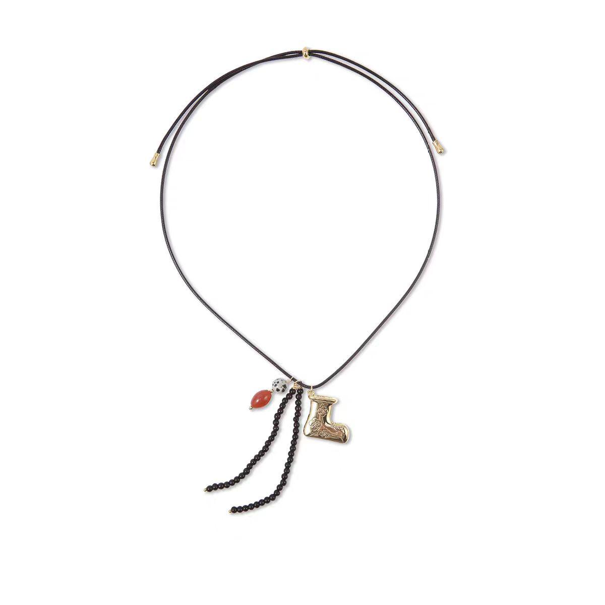 Retro Elegant Small Boots Pendant Necklace for Women - Versatile, High-End Niche Design