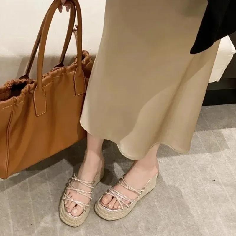 2024 Verão Chinelo Grosso Feminino Moda Elegante Plataforma Cunhas Salto Slides Senhoras Gladiador Tecido Solado Sandálias Sapatos Romanos