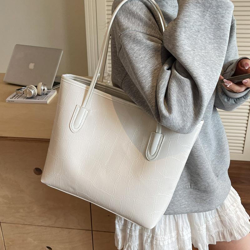 Leisure student soft surface large-capacity bag women's summer new high-end work commuter bag fashionable shoulder tote bag