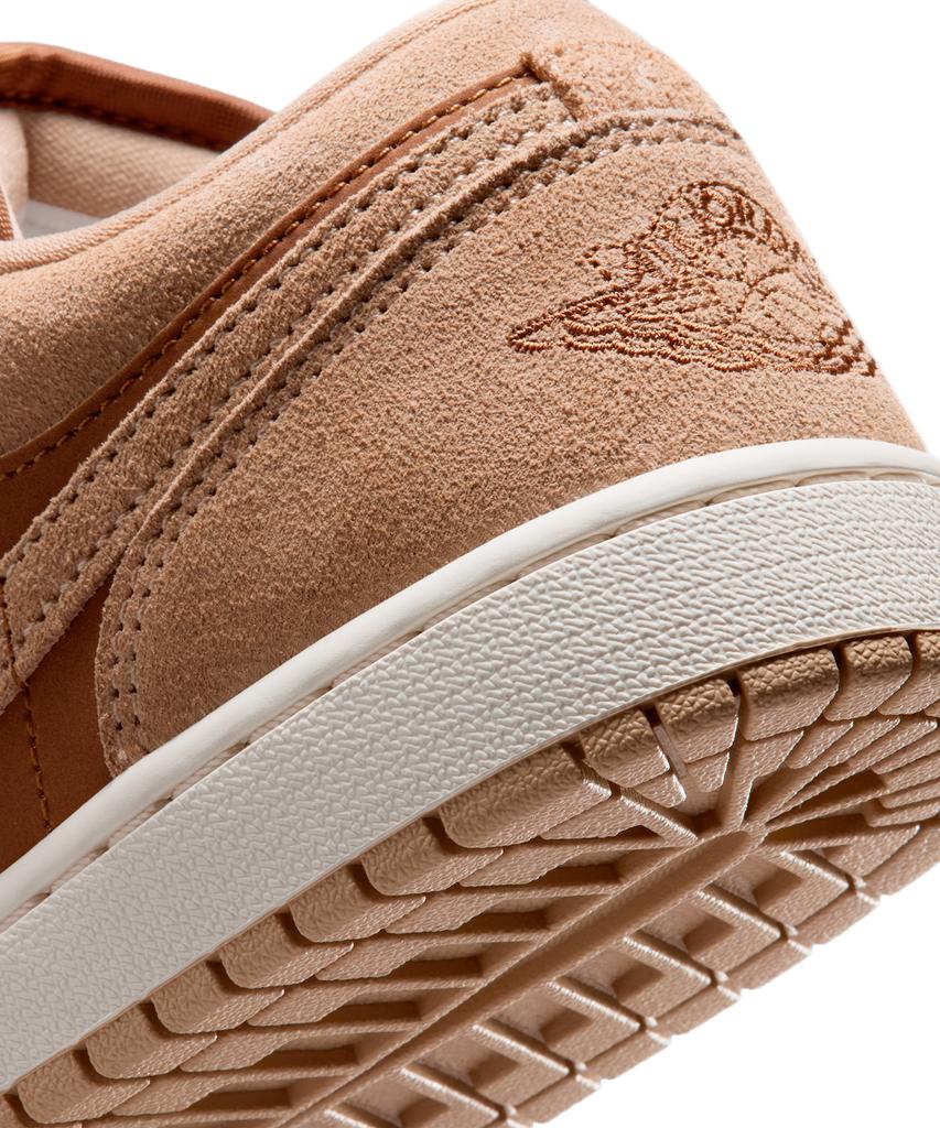 Nike Air Jordan 1 Low W - Legend Medium Brown:Chalk:Light British Tan / Dc0774-205