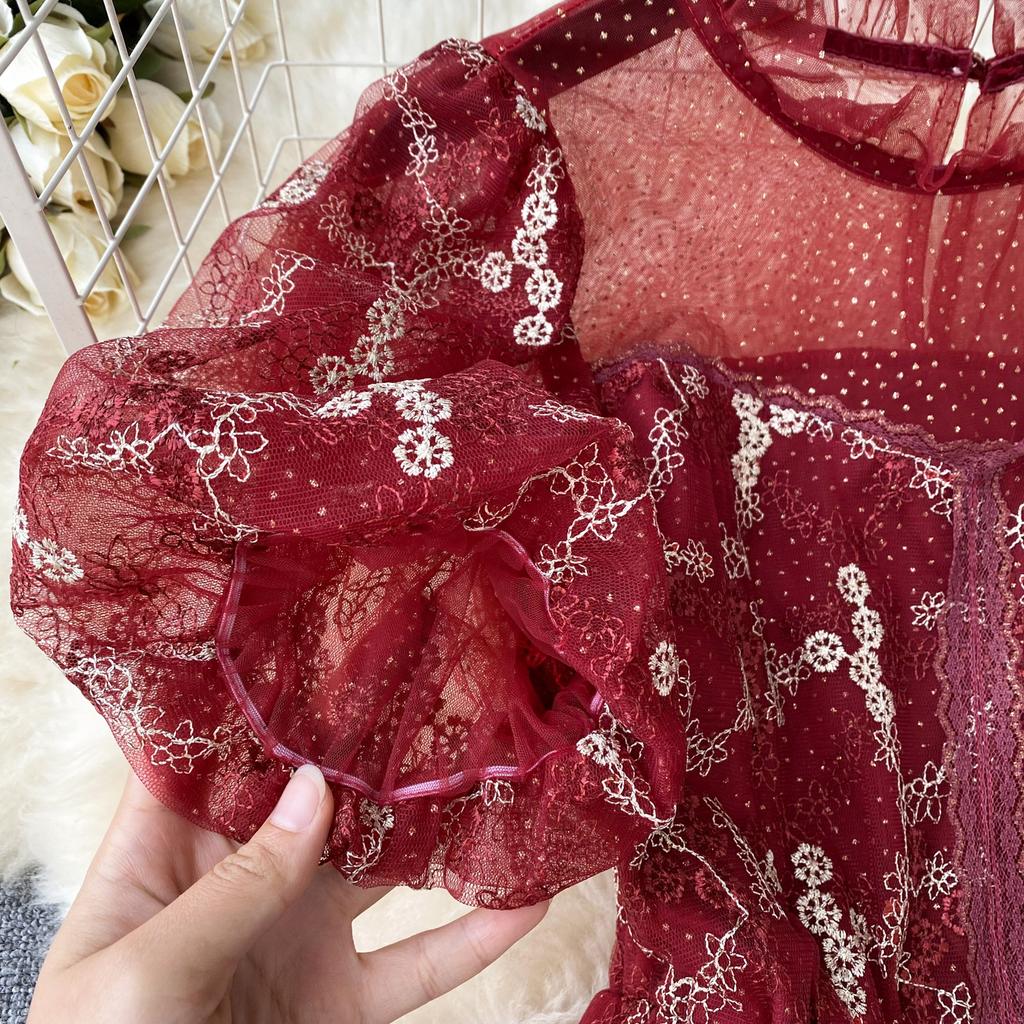Summer Lace Hook Flower Embroidered Bubble Sleeve Dress for Womenfashion Slim Waist Dress Female A-line Cake Party Retro Dress