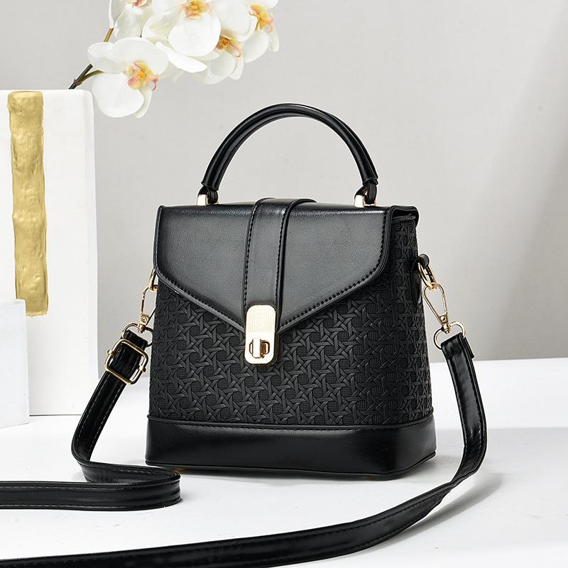 Stylish Quilted Chain Bag For Women Elegant Spring Summer Fashionable Crossbody Purse чёрный