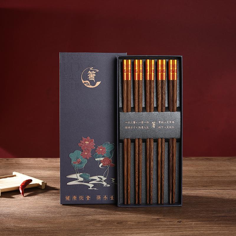Alta Qualidade Premium Sândalo Vermelho Natural Palitos de Chopsticks Embalagem Caixa de Presente Talheres Domésticos Conjunto de Talheres Palitos de Chopsticks Chineses