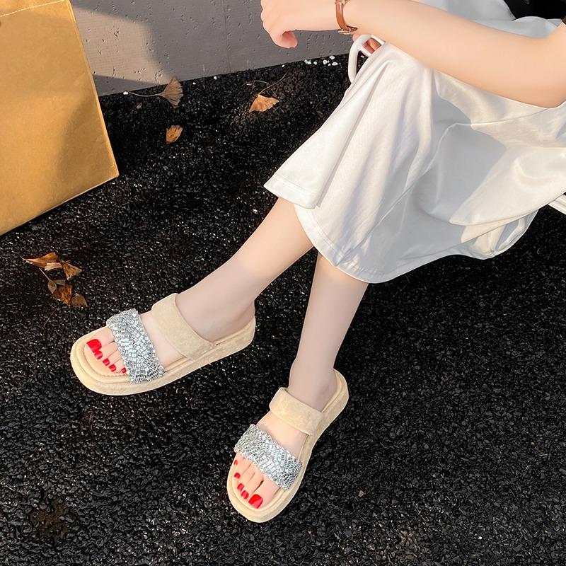 Fashion Summer New Rhinestone Fashion Outside Wear Versatile Heightened Flip-Flop Round Toe Open Toe Small Platform Beach Slippers