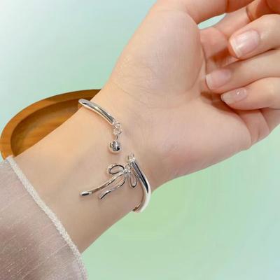 Apyrankės – Plačios apyrankės