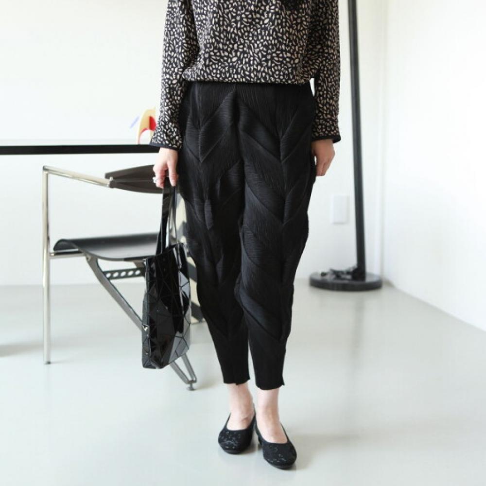 Shiz Madam Pleated Banding Pants P91877