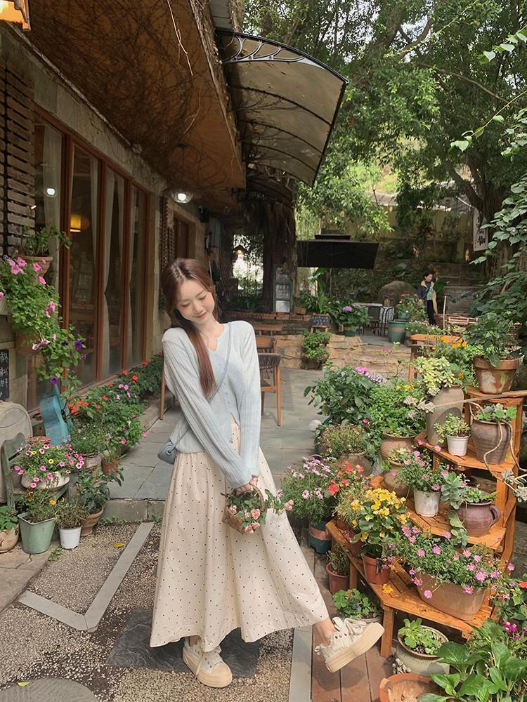2026 Spring/Summer Polka Dot A-line Skirt for Women - Slimming & Versatile Hip-Covering for Early Autumn Casual Wear