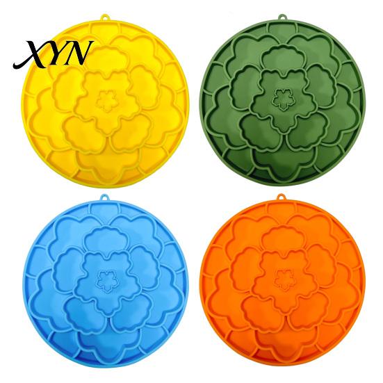 Pet Feeding Mat for Cats And Dogs Slow Feeder Mat, Soft Silicone Dog Lick Prevents Choking, Dish Kibbles Thick Treat Food