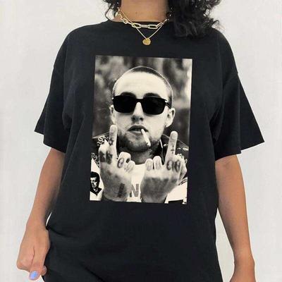 Mac M miQVQVle Finger Unisex T-shirt