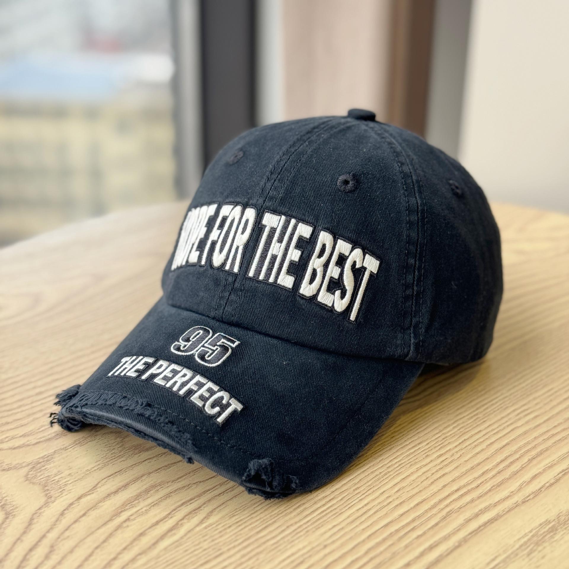 

Новая бейсболка в американском стиле с вышивкой крупными буквами, мягким верхом, для женщин, универсальная, в стиле ретро, уличная, с повреждениями, с меховой отделкой по краю козырька Adjustable