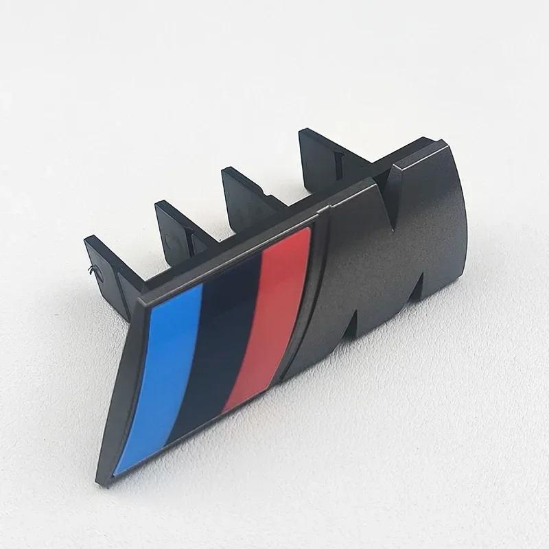 YABBF1 Para BMW Nuevo 2025 Logo 3D ABS Negro Emblema M Insignia de Rejilla Frontal de Coche Para BMW X1 X2 X3 X4 X5 X6 F10 F30 F48 F39 E83 E84 E46 E60 G01
