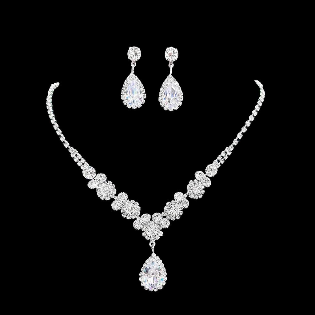 Elegant Floral Women's Necklace & Earrings Set - Luxury Bridal Jewelry Design