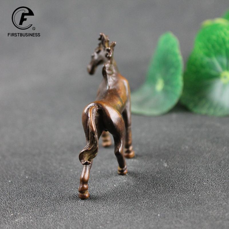 Statue de Cheval en Cuivre Vintage Ornements de Bureau Porte-Bonheur Figurines Animales en Laiton Massif Miniatures Animaux de Compagnie pour Thé Accessoires de Décoration Intérieure