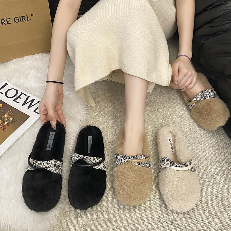 Retro versatile fashion design sense niche Mao Mao shoes women's 2025 autumn and winter new design sense outer wear cotton slippers