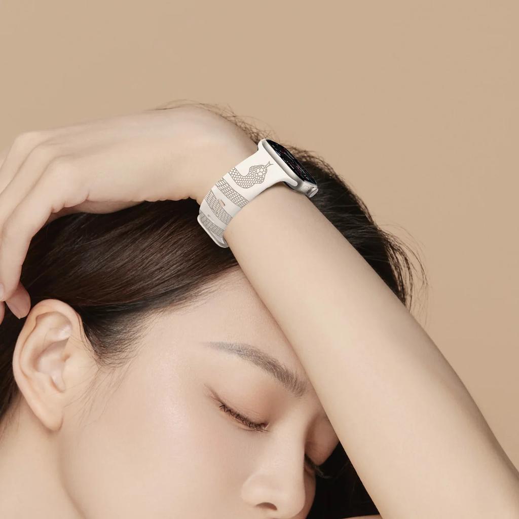 Engraved Snake Silicone Starp for Apple Watch 42mm 46mm 49mm 41mm 45mm 40mm 38mm for Watch Series 10 9 8 7 6 5 SE Sport Band
