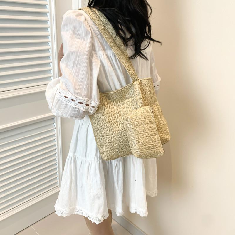 2024 Spring New Simple Casual Tote Bag Large Capacity Fashion Street Trend Straw Woven Shoulder Bag