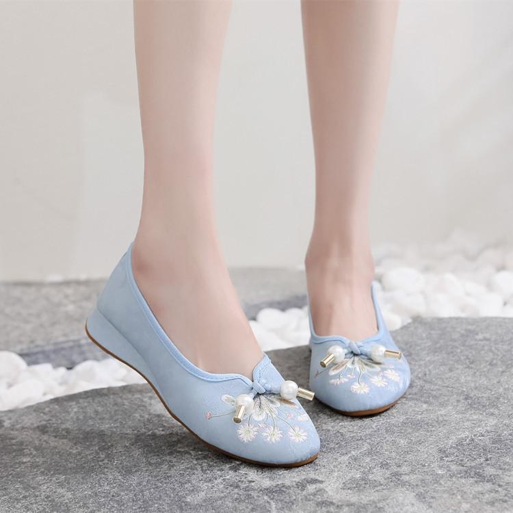 Fashion Oriental Aesthetic Pearl - Tassel Embroidered Wedge Shoes | Hanfu - Ready Vintage Court - Style Shoes