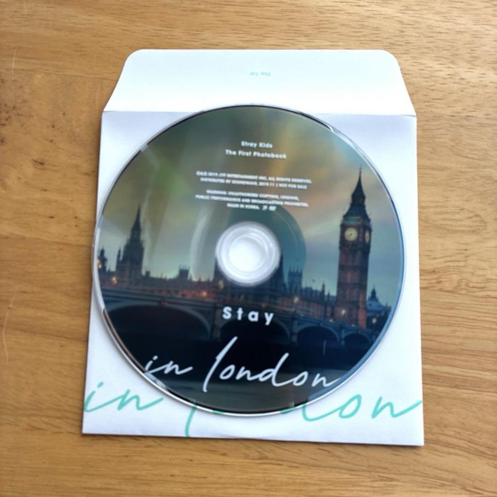 [USED] StrayKids 1st Photobook Stay In London