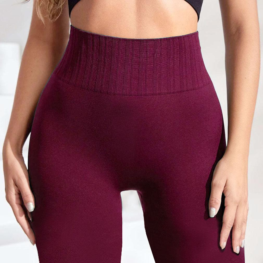 Peach Seamless Butt-Lifting High Waist Yoga Pants - Breathable, Tight Fit Sports Leggings.