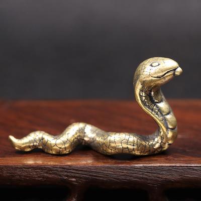 Estatuetas de cobra do zodíaco de latão em miniatura ornamento de mesa chá animais de estimação decoração para casa artesanato acessórios vintage animal pequena estátua
