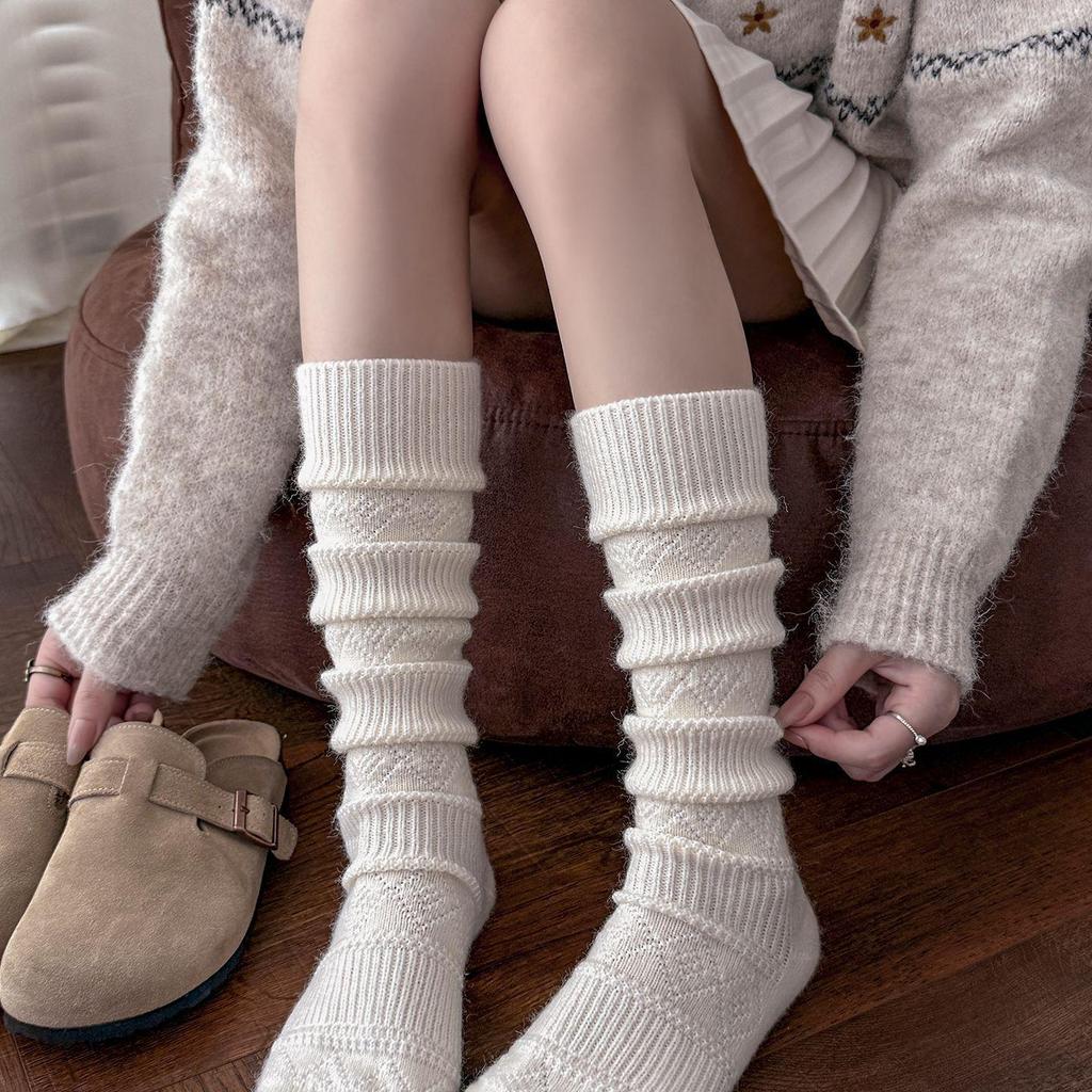 Women's Thickened Wool Slouch Socks: Japanese-Style, Plus Velvet, White, Calf-High, Autumn/Winter
