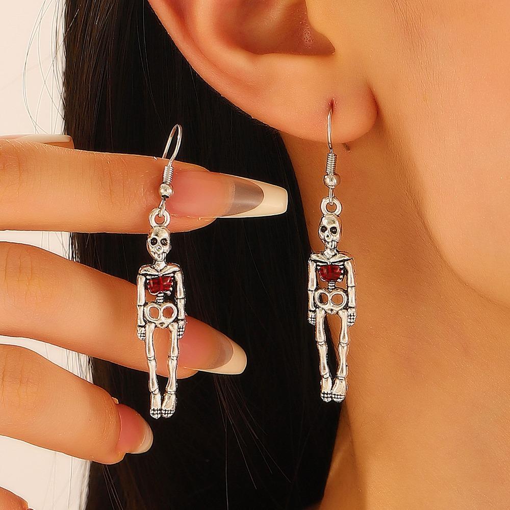 Retro Exaggeration Blood Heart Sword Terror Skeleton Dangle Earrings for Women Men Hallowmas Party Gothic Jewelry Accessory Gift
