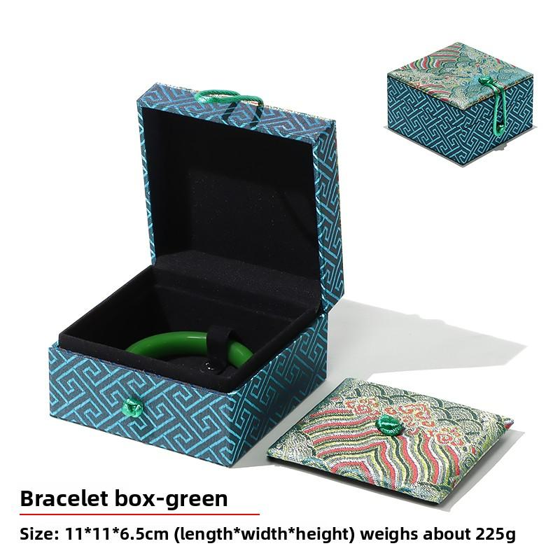 Modern Square Embossed Design Jewelry Storage Box for Necklaces Bracelets Brocade Cloth Luxury Gift Elegant Packaging Box