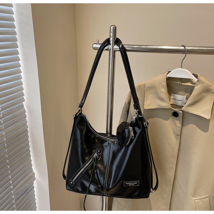 Women's Bags Niche High Sense Spring and Summer New Fashion Large Capacity Casual Popular Hand Bag Double Shoulder Tote Bag