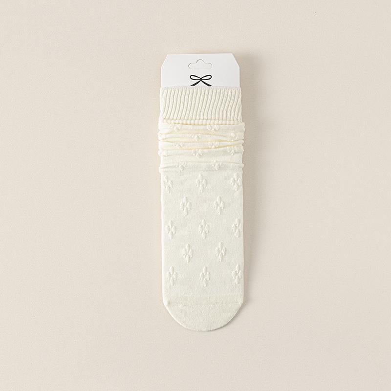 Autumn and Winter Women's Three-dimensional Relief Vertical Rib Ribbed Mid-calf Socks, Simple Solid Color Cotton Pile Socks, Boneless Socks for Women