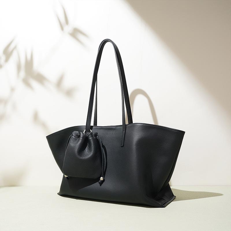 Eine High-End-Tragetasche für Damen Eine Nischen-Echtleder-Handtasche mit großem Fassungsvermögen