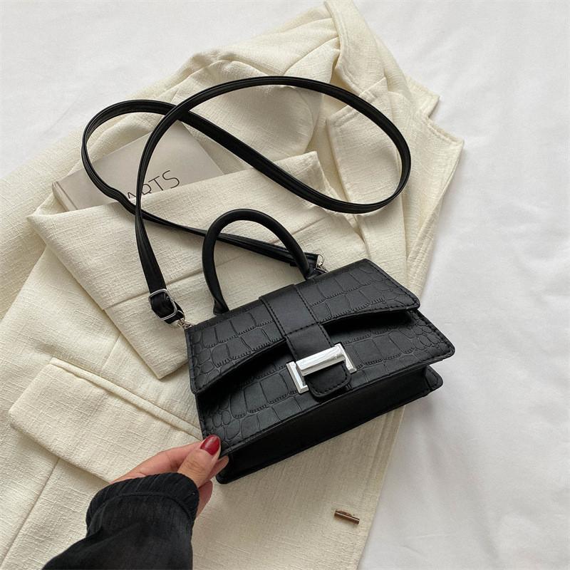 

Trendy Korean Shoulder Crossbody Bag For Women Featuring Soft Pu Material And Chic Design чёрный