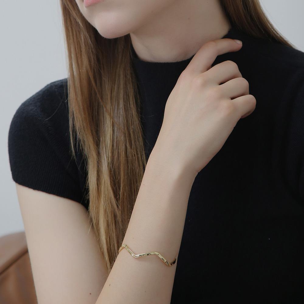 Dieuamour Serenity Pattern Open Bracelet 2 Colors