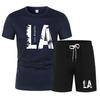 Nuovo set sportivo estivo da uomo, T-shirt a maniche corte e pantaloncini due pezzi, abbigliamento casual traspirante e ad asciugatura rapida.