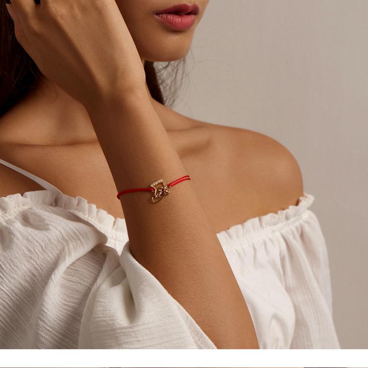 Everle Christmas Stocking Bracelet: Hand Rope Sterling Silver S925 with Gold Plated Zircon, Red Hollow Stocking Design