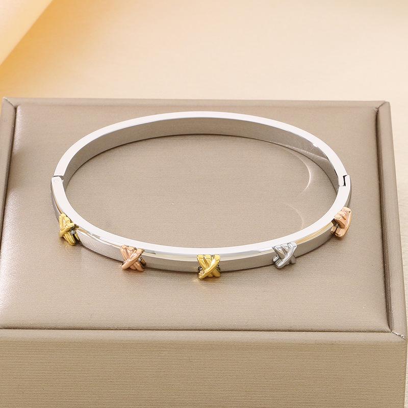 18K Gold-Plated Twisted Knot Stainless Steel Bracelet