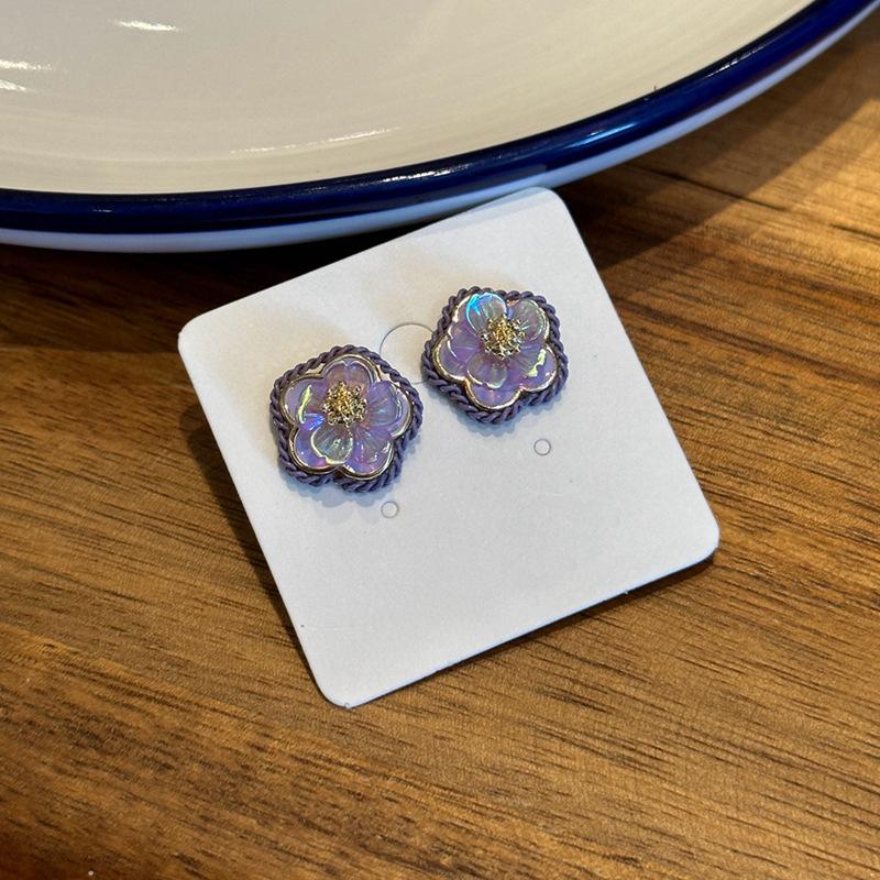 

Серьги-гвоздики с полимерными цветами, простые, маленькие, свежие, универсальные, модные, с высоким чувством темперамента