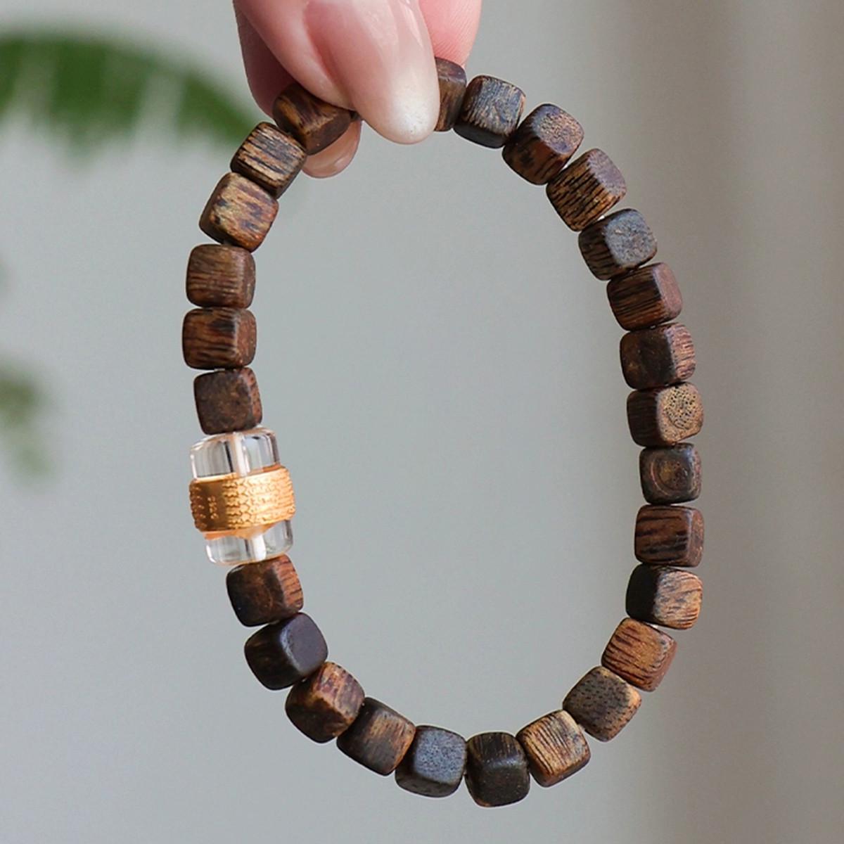 Браслет из хрустальных бусин с серебряной инкрустацией и агаровым деревом Agarwood