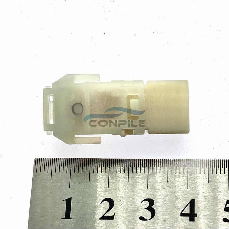 for toyota Yaris Vios verso carrolla Camry 84052 Key Unlock Switch