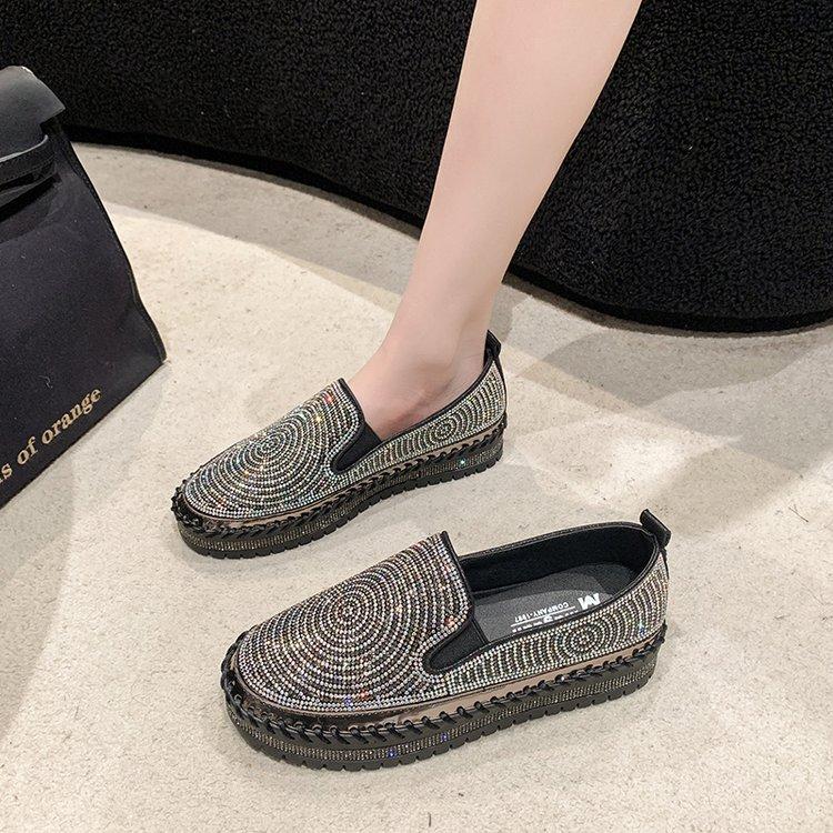 

Мода 2025 Роскошные женские балетки Стразы Блеск Швейная платформа Лоферы Слипоны Швейные Туфли на плоской подошве Модные Повседневные Туфли Женская обувь 36 чёрный
