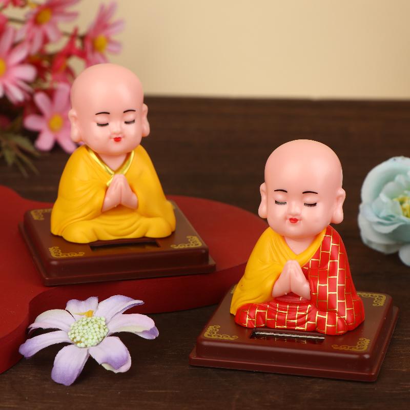 1Pcs Auto Shaking Little Monk Car Interior Accessories Toy Mini Solar Powered Little Monk Car Ornament Desktop Office Decoration