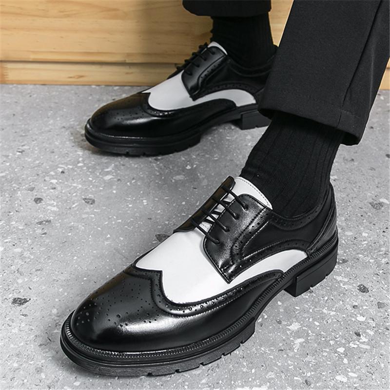 Designer Men's Pointed White Black Patchwork Brogues Casual Derby Shoes Male Wedding Dress Homecoming Formal Wedding Footwear