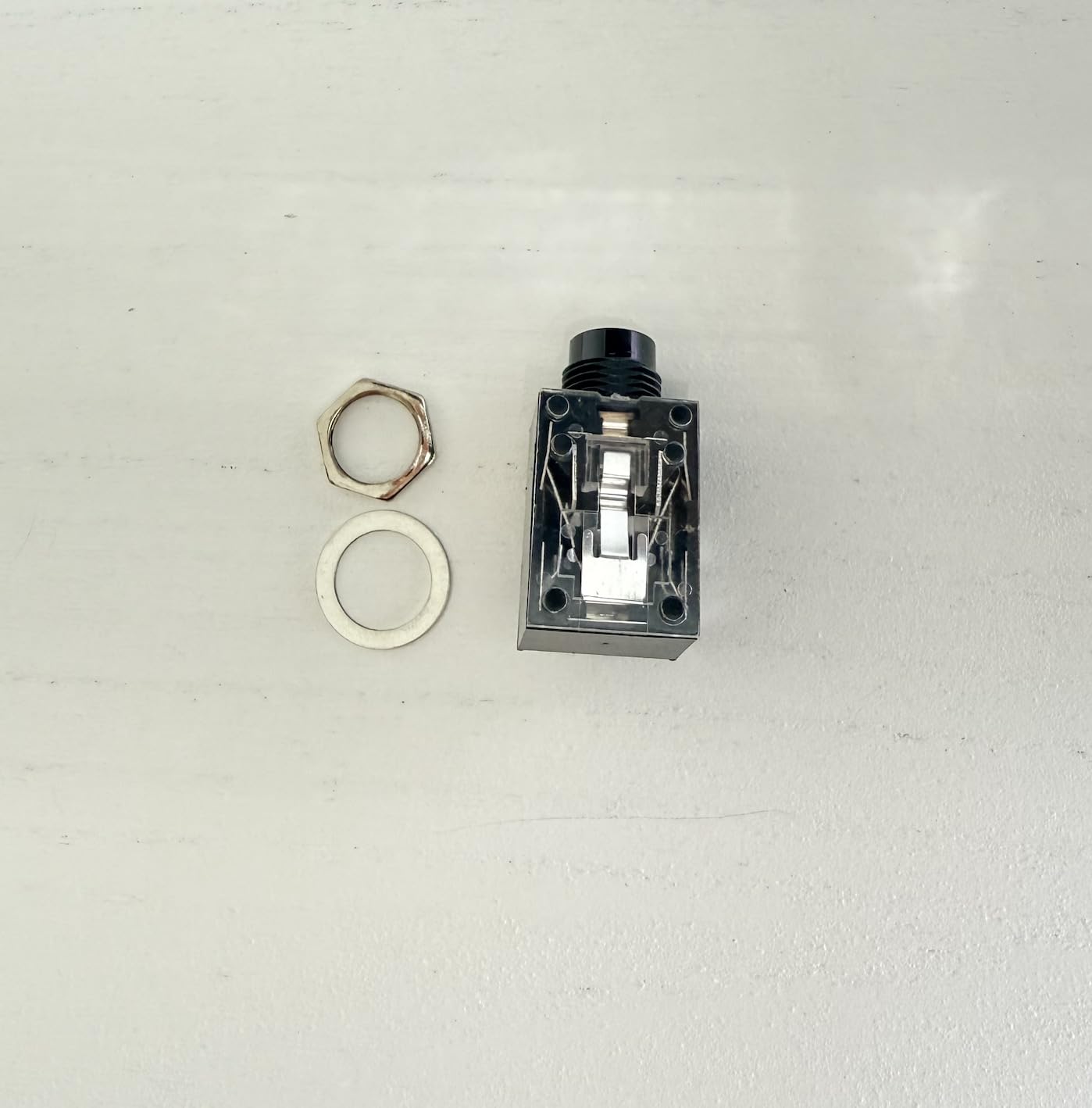 

Marushin Мусенденки стерео джек з перемикачем 6.3мм MJ-188LPD-8C