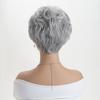 Parrucca Corta Riccia Ondulata Grigio Argento per Capelli con Frangia Sintetica Soffice per Uso Quotidiano Cosplay Fibra Resistente al Calore