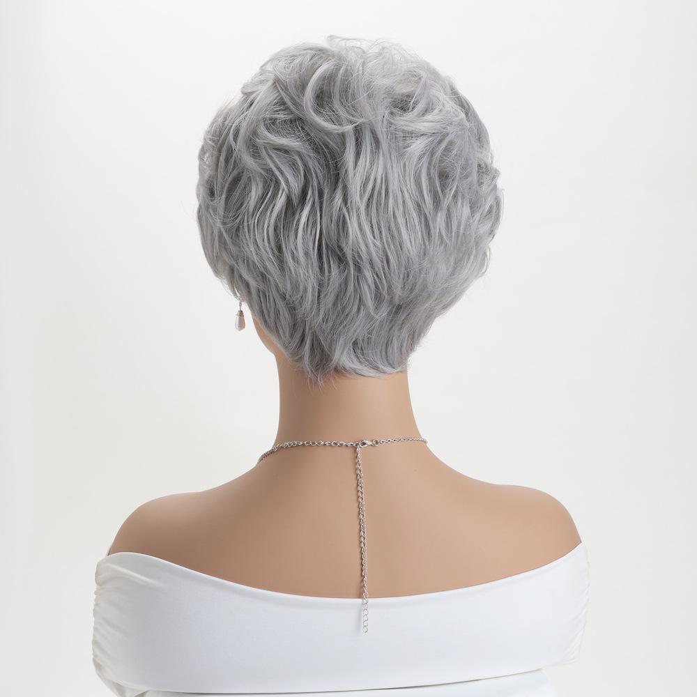 Parrucca Corta Riccia Ondulata Grigio Argento per Capelli con Frangia Sintetica Soffice per Uso Quotidiano Cosplay Fibra Resistente al Calore