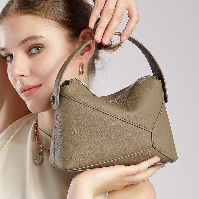 Top Layer Cowhide High-end Ceiling 25 New Geometric Bag, Mini Genuine Leather Pillow Bag, Single-shoulder Crossbody Handbag for Women